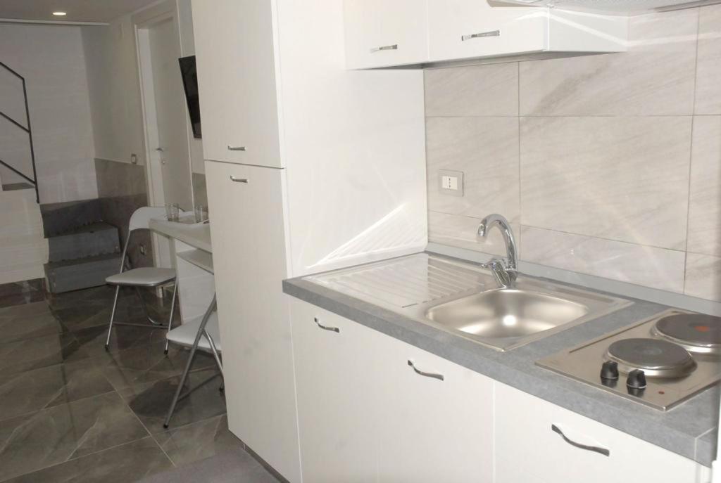 דירות נאפולי La Maison Di Greta מראה חיצוני תמונה